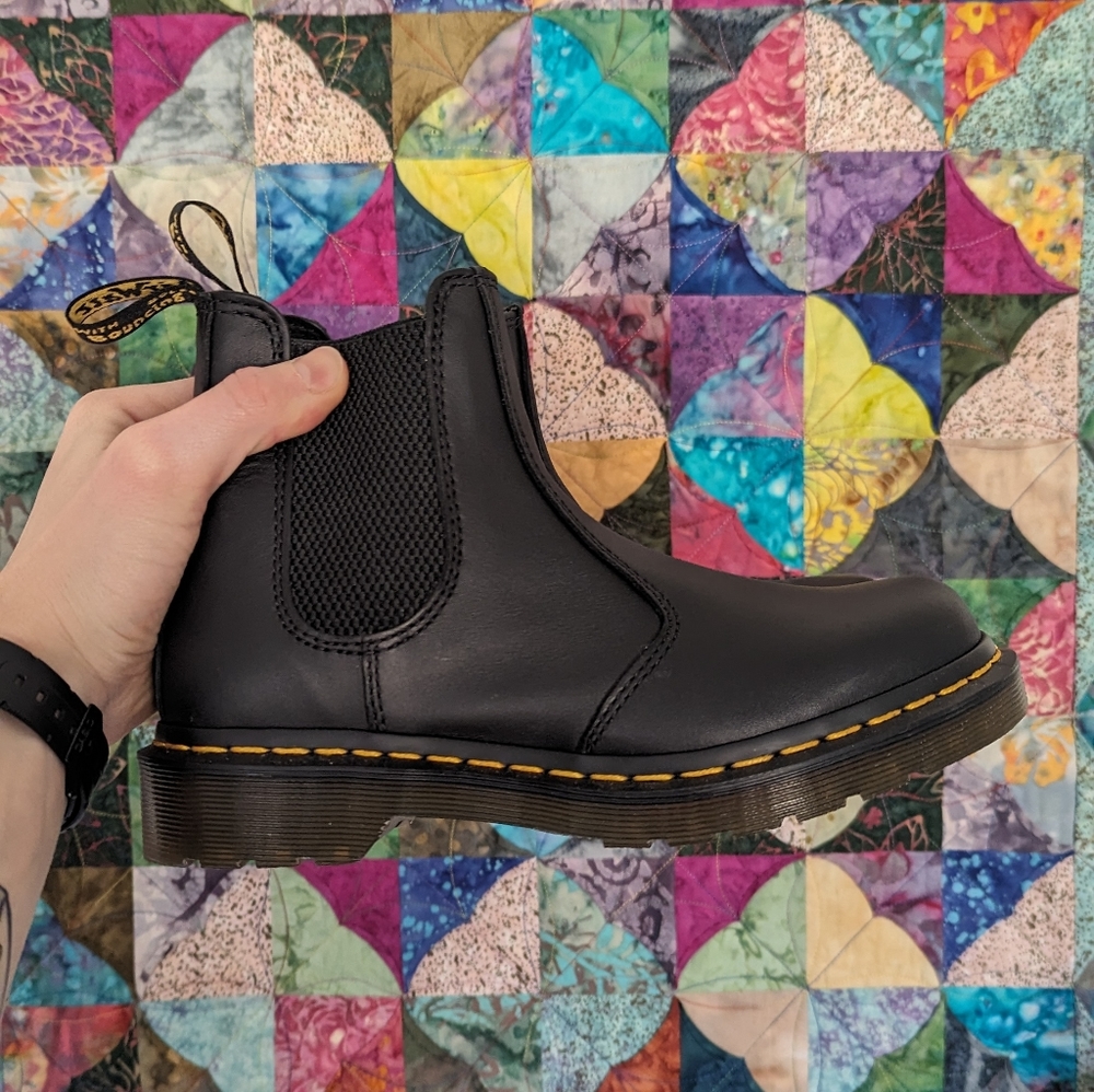 Dr martens 2976 Chelsea boots unused